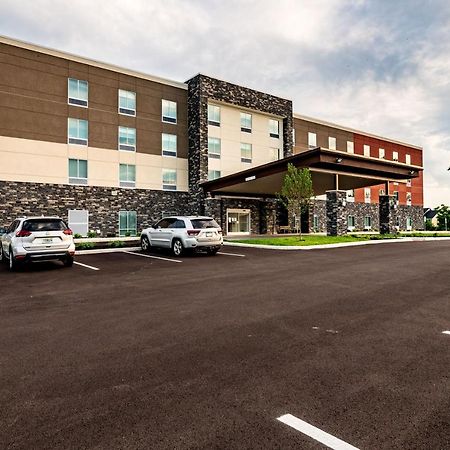 Holiday Inn Express & Suites Dayton East - Beavercreek By Ihg Exterior photo